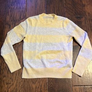 Lambs wool sweater